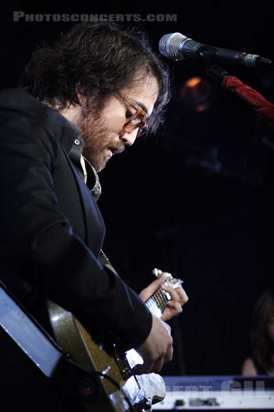 SEAN LENNON - 2006-11-12 - PARIS - La Boule Noire - 